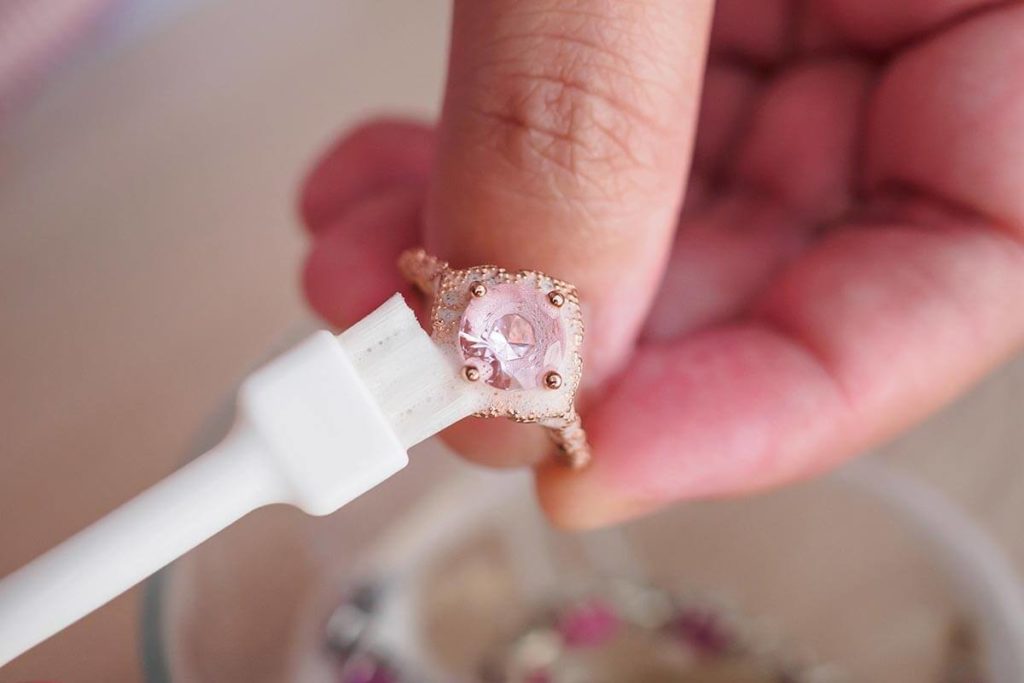 do-lab-grown-diamonds-get-cloudy-or-hazy-over-time