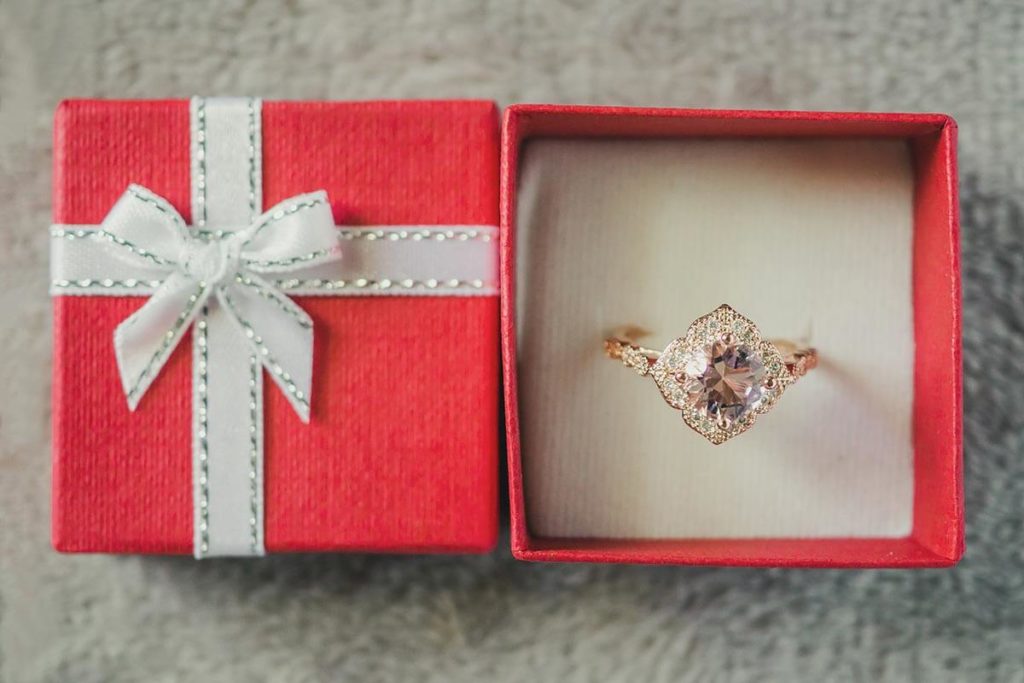 reasons-diamonds-are-the-perfect-gifts