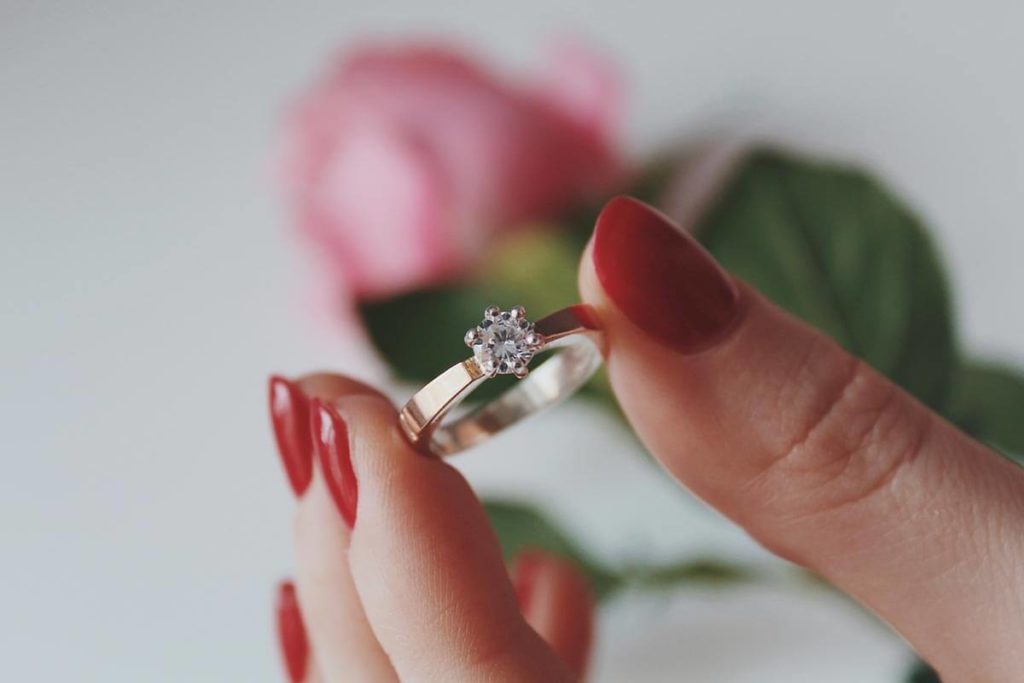 why-should-you-choose-lab-grown-diamonds-for-engagement-ring
